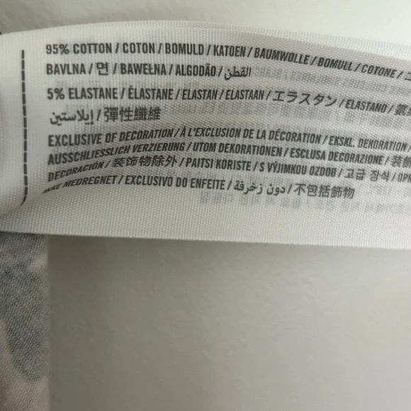 HOLLISTER floral choker neck skater dress - Picture 8 of 8